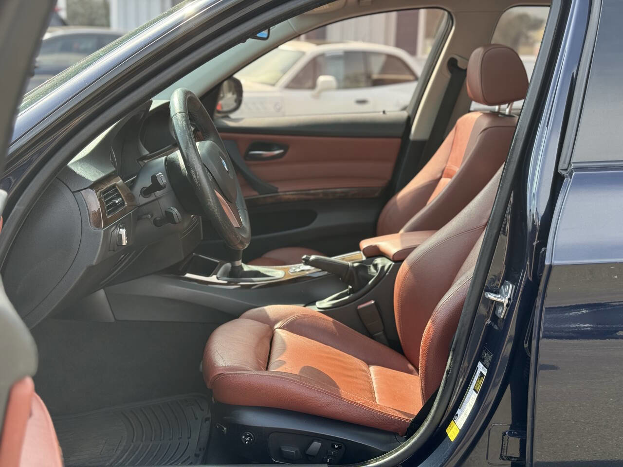 Used 2010 BMW 328i Wagon image 11