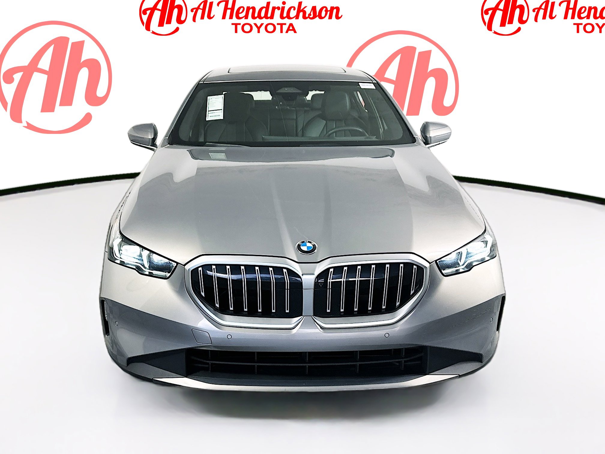 Used 2025 BMW 530i image 8
