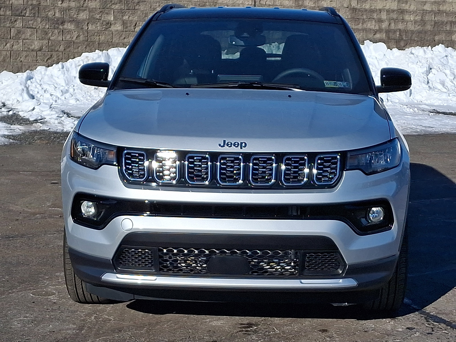 Used 2025 Jeep Compass Limited image 2