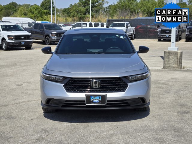 Used 2025 Honda Accord Sport image 2