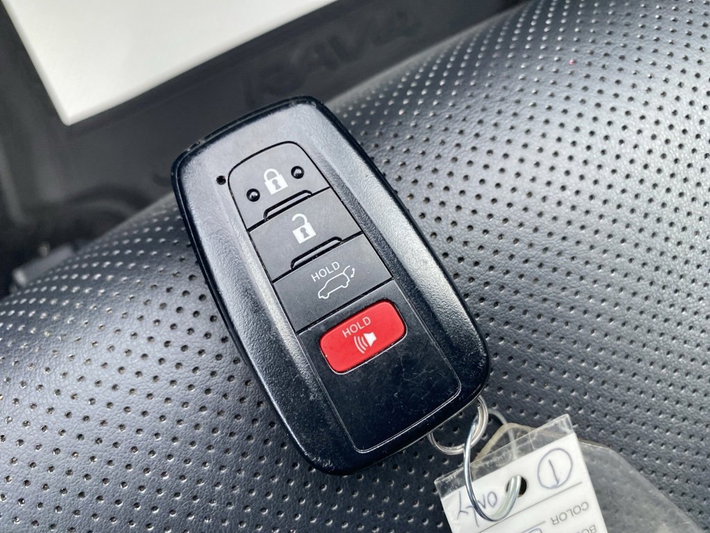 Used 2023 Toyota RAV4 TRD Off-Road image 32