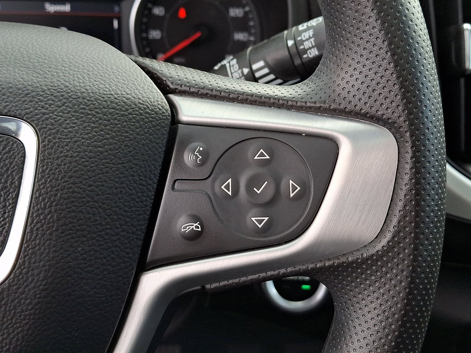 Certified 2023 GMC Terrain SLE w/ Driver Convenience Package AWD/4WD image 23