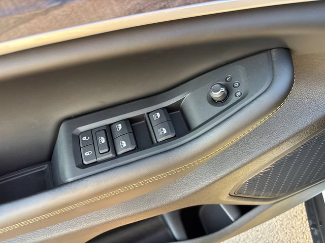 New 2026 Jeep Grand Cherokee Limited AWD/4WD image 16