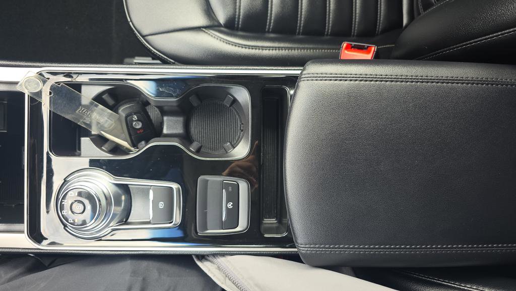 Certified 2019 Ford Edge SEL w/ Equipment Group 201A image 21