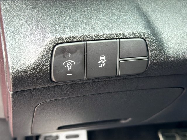 Certified 2026 Hyundai Elantra Sport FWD image 11