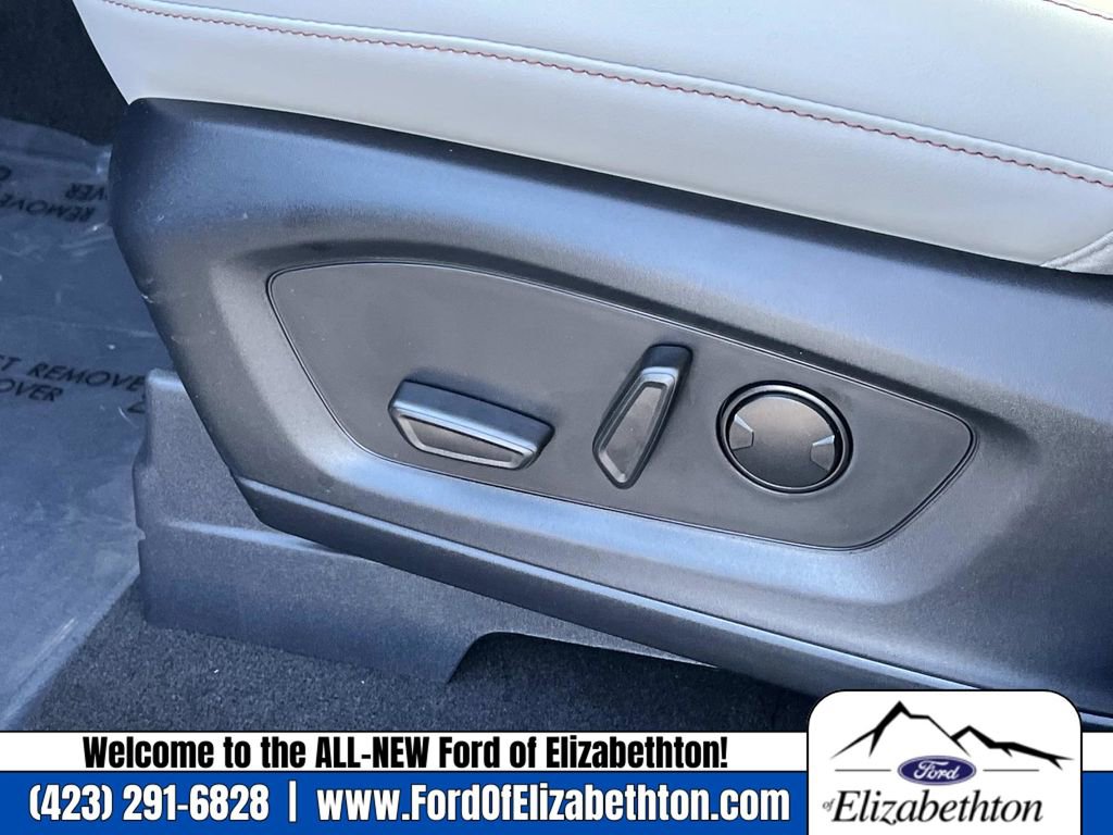 New 2026 Ford Explorer Active image 24