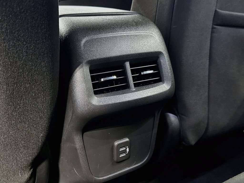 Used 2020 Chevrolet Equinox LT FWD image 24