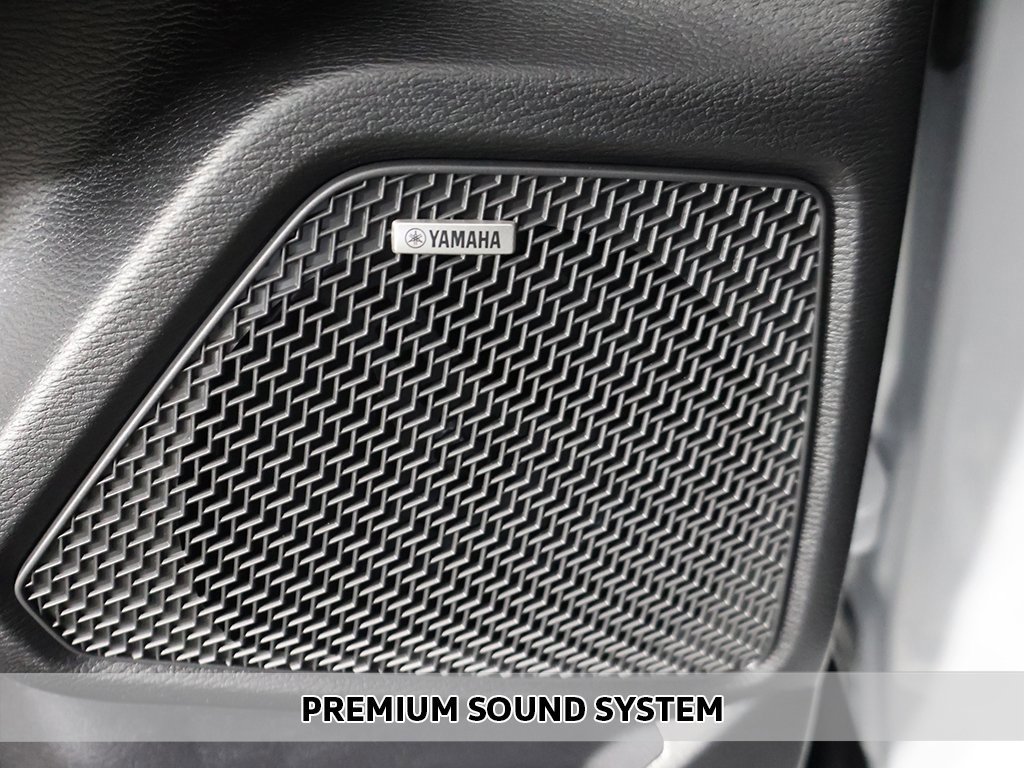 New 2026 Mitsubishi Outlander SEL image 5