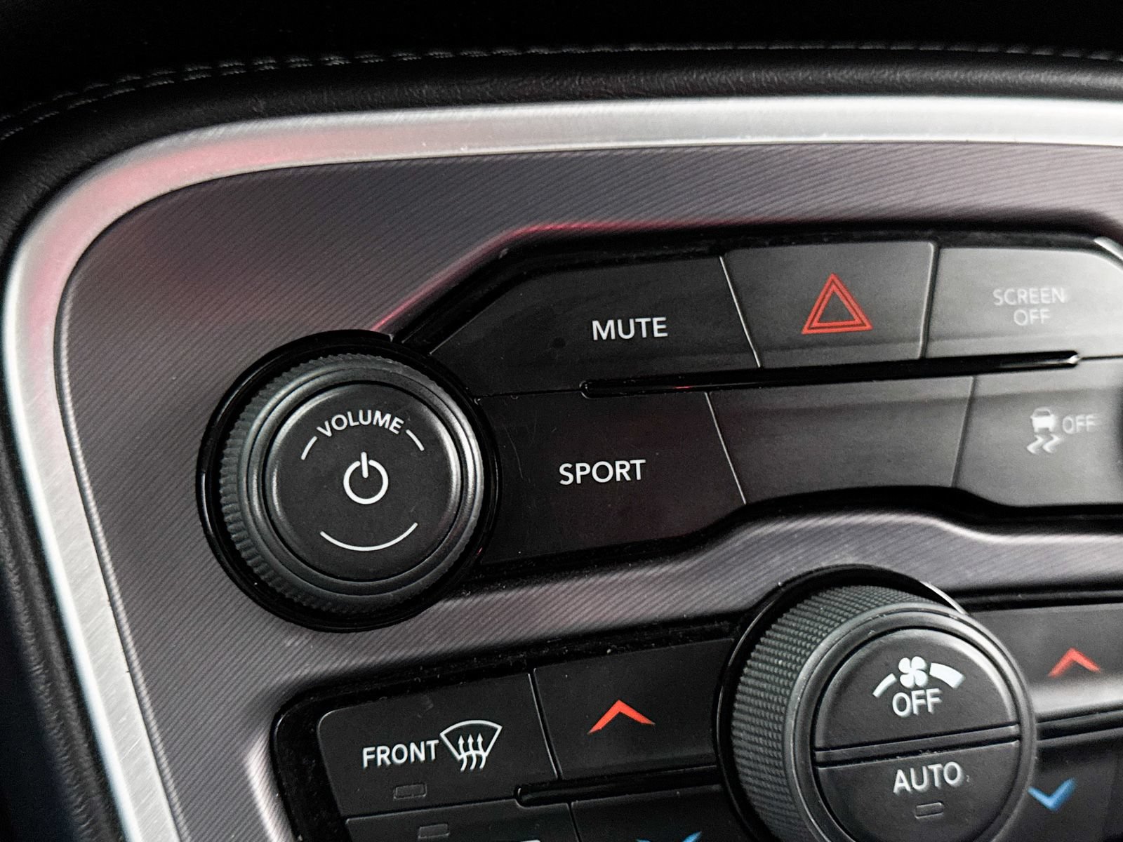 Used 2021 Dodge Challenger SXT RWD image 8