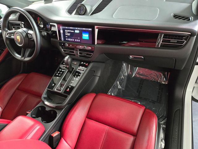 Used 2024 Porsche Macan image 24