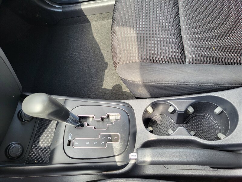 Used 2011 Hyundai Elantra GLS image 22