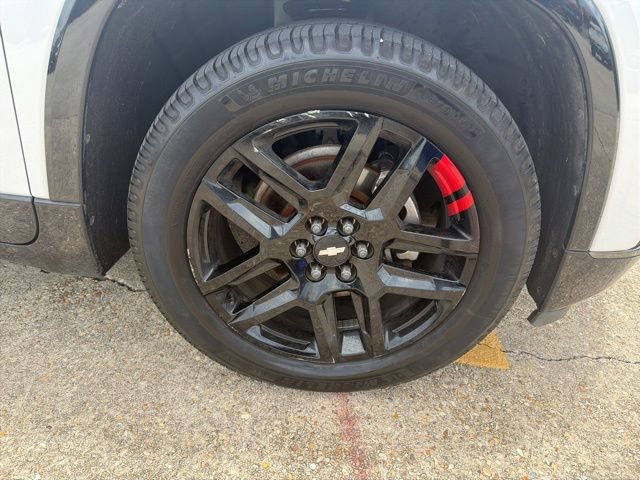 Used 2019 Chevrolet Traverse Premier w/ Redline Edition AWD/4WD image 13