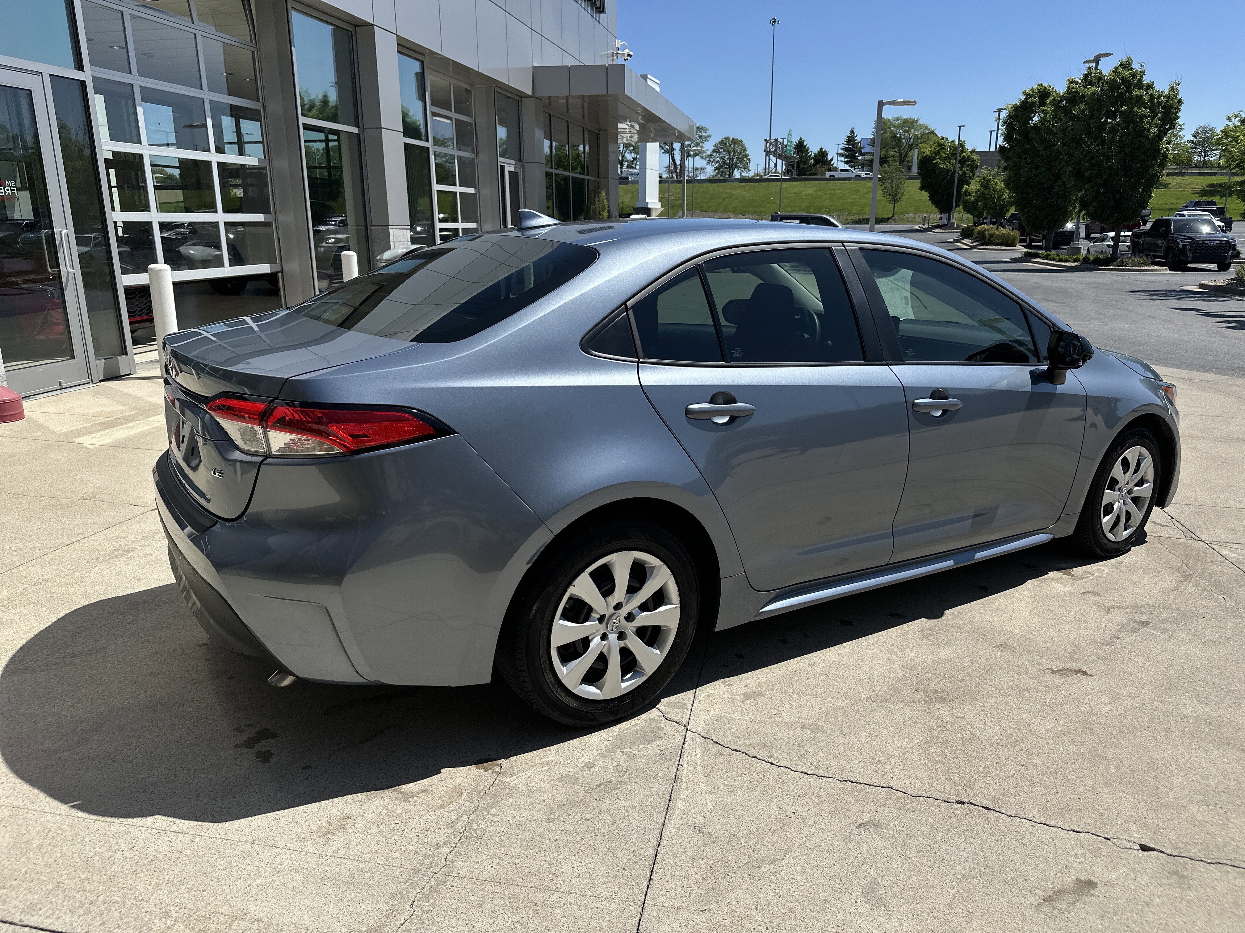 Used 2023 Toyota Corolla LE FWD image 6