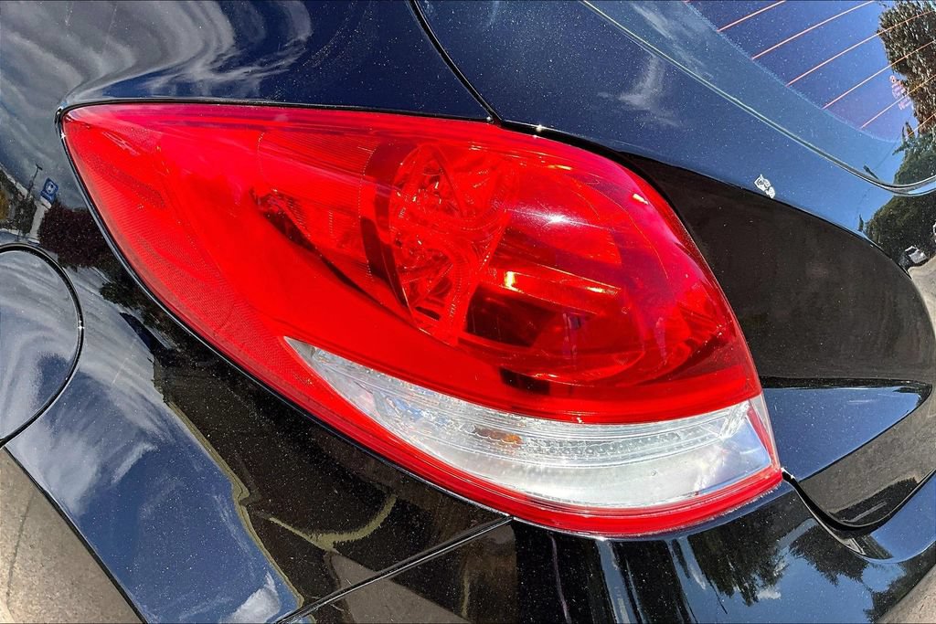 Used 2016 Hyundai Veloster w/ Option Group 02 FWD image 27