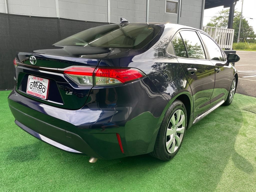 Used 2020 Toyota Corolla LE FWD image 3