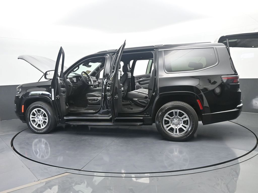 Used 2023 Jeep Wagoneer 4WD image 81