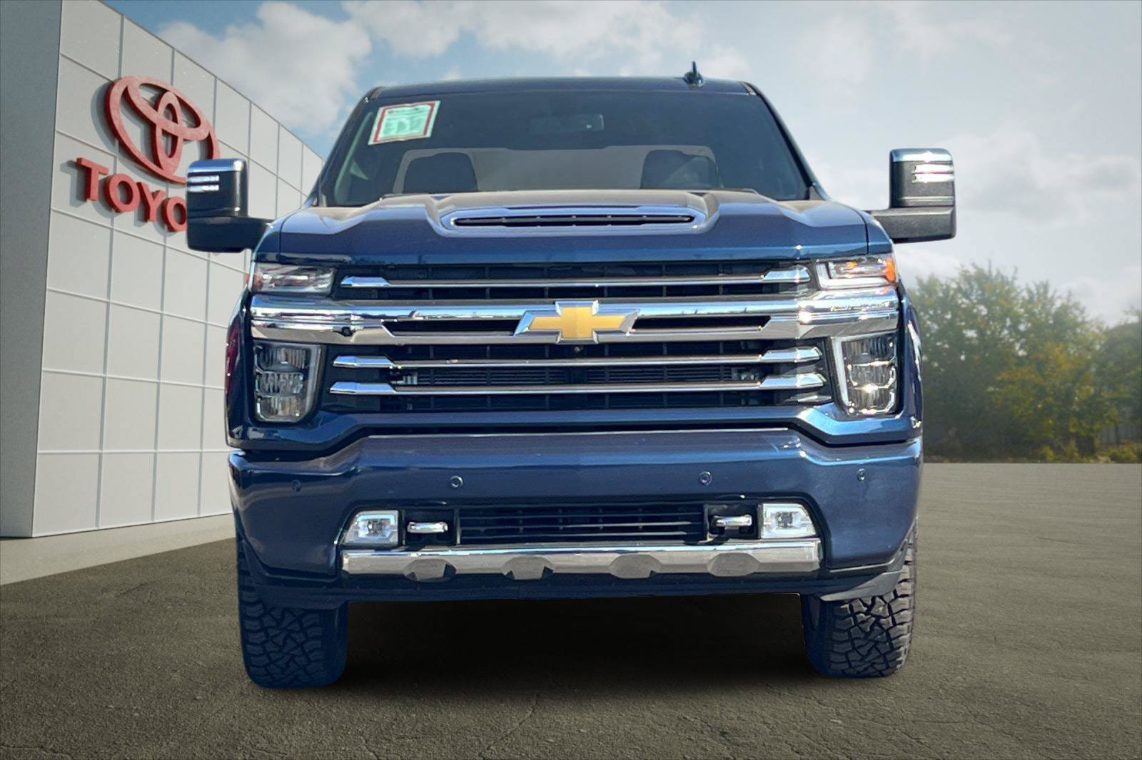 Used 2023 Chevrolet Silverado 3500 High Country AWD/4WD image 8