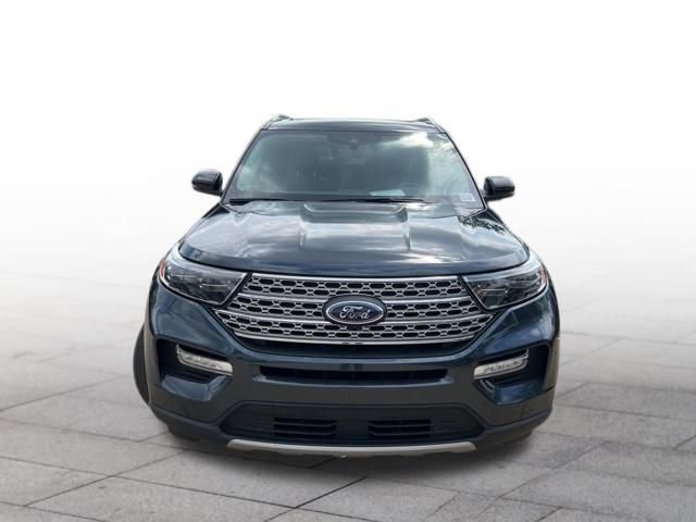 Used 2022 Ford Explorer Limited w/ Equipment Group 301A AWD/4WD image 2