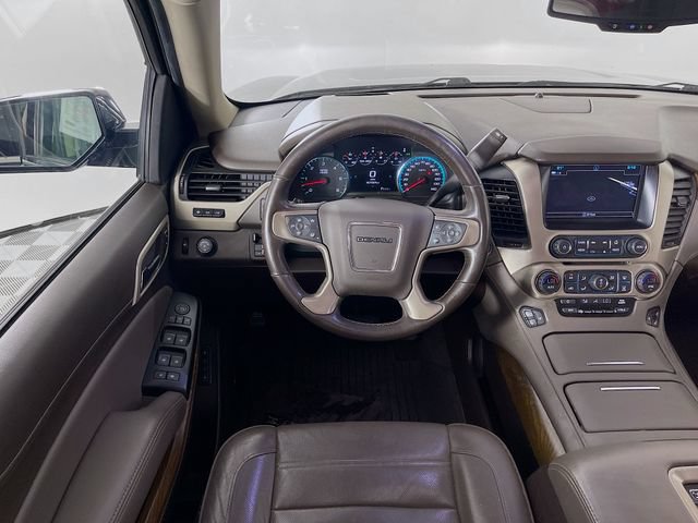 Used 2019 GMC Yukon XL Denali w/ Open Road Package RWD image 25