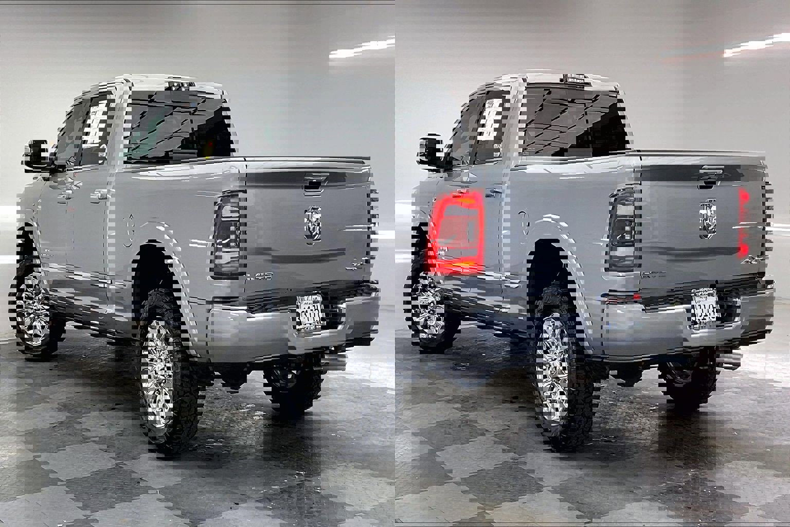 Used 2020 RAM 3500 Limited image 10