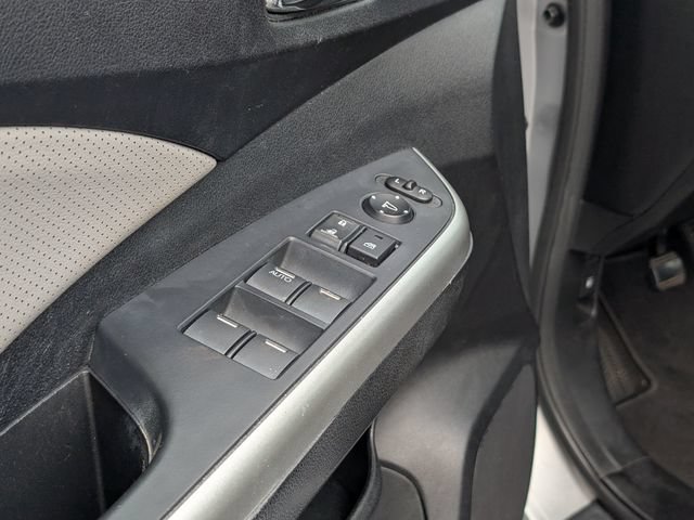Used 2015 Honda CR-V EX-L image 16