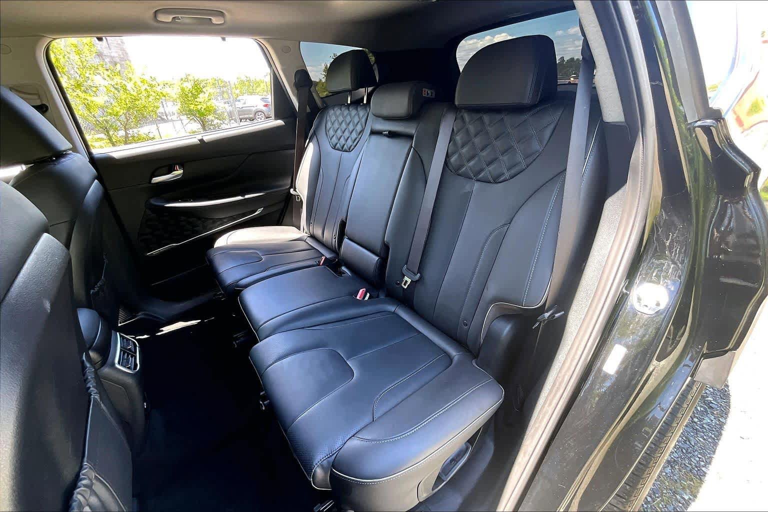 Used 2023 Hyundai Santa Fe Limited AWD/4WD image 20