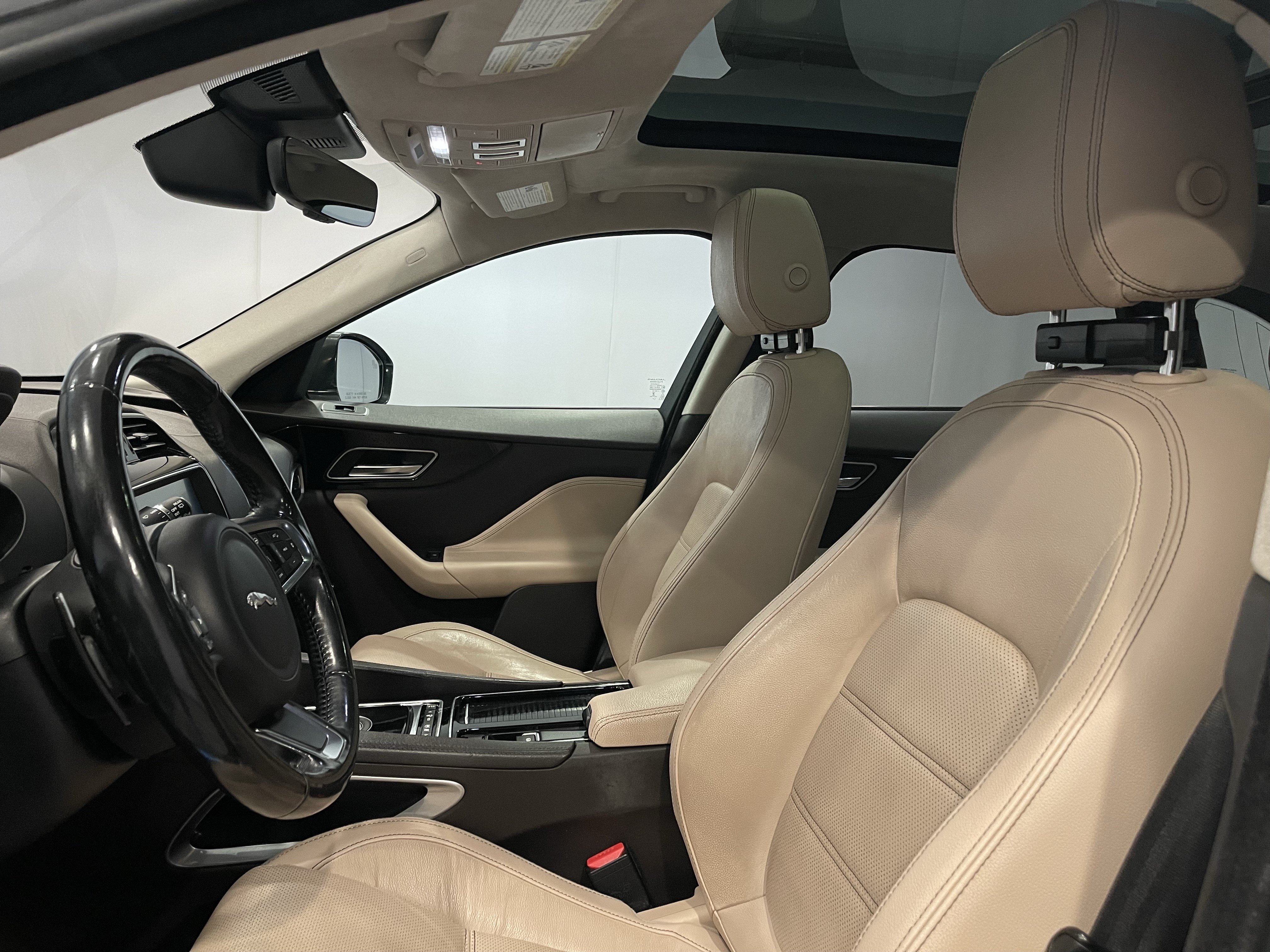 Used 2019 Jaguar F-PACE Prestige AWD/4WD image 13