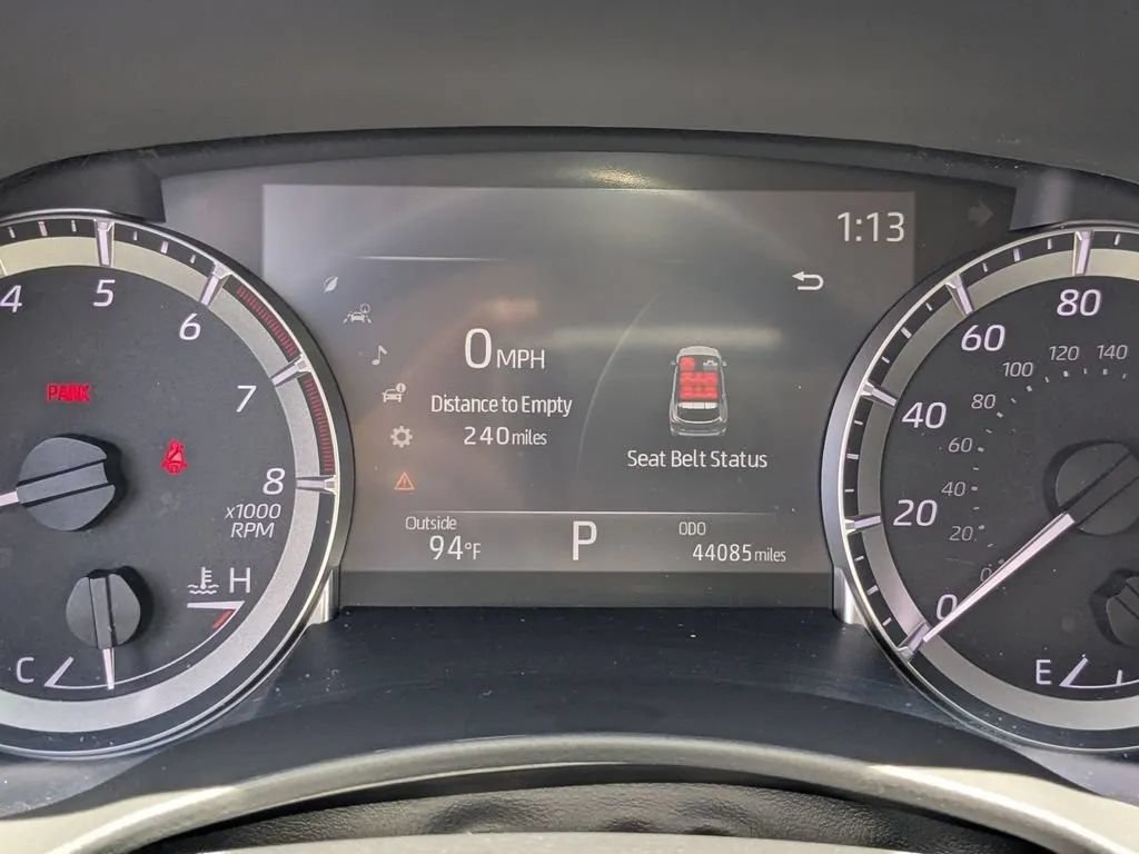 Used 2023 Toyota Highlander XLE FWD image 27