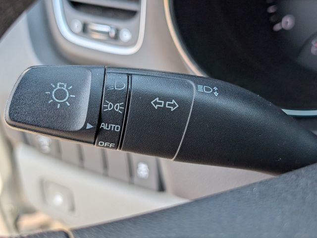 Used 2016 Kia Sedona L FWD image 24