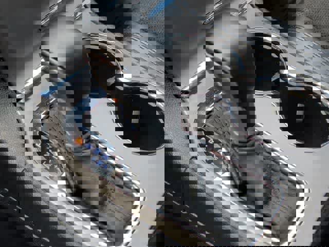 Used 2021 Jeep Grand Cherokee Laredo X image 30