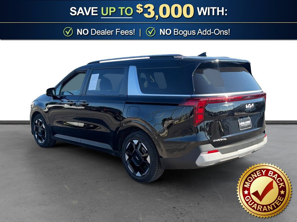 Used 2025 Kia Carnival EX FWD image 4