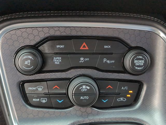 Used 2016 Dodge Challenger R/T Scat Pack w/ Leather Interior Group RWD image 20