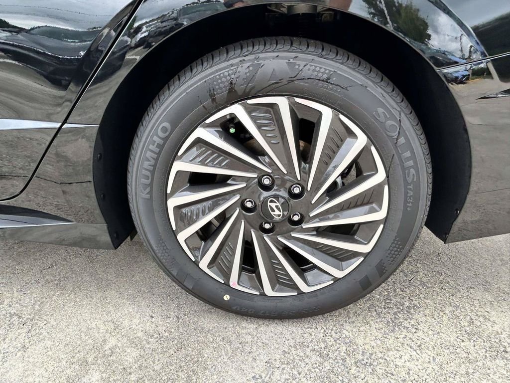 New 2026 Hyundai Sonata Limited FWD image 9
