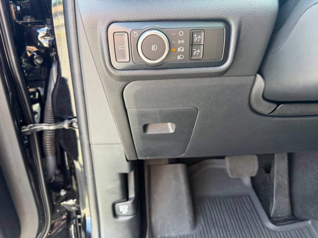 Used 2024 Ford Explorer ST w/ Equipment Group 401A AWD/4WD image 18
