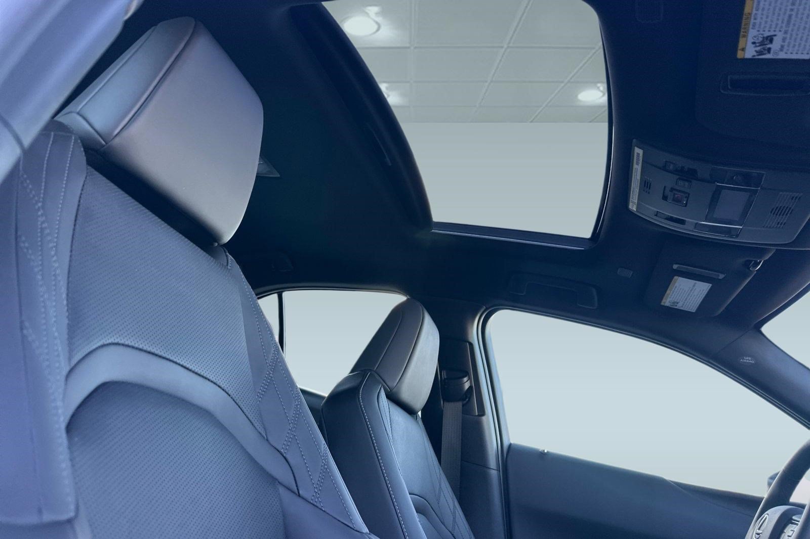 Certified 2026 Lexus UX 300h FWD w/ Accessory Package (Z2) image 23