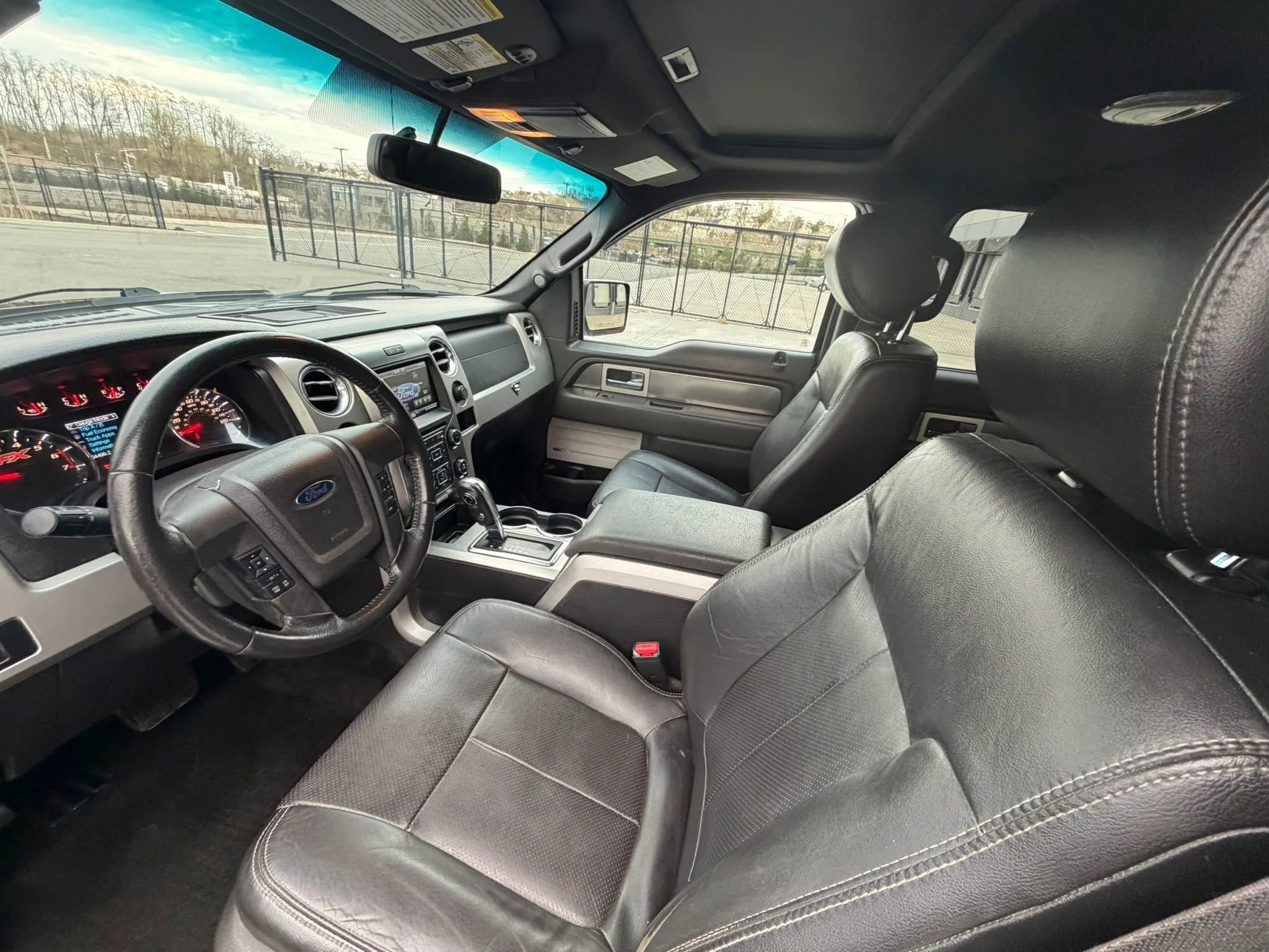 Used 2014 Ford F150 FX4 w/ Equipment Group 402A Luxury image 16