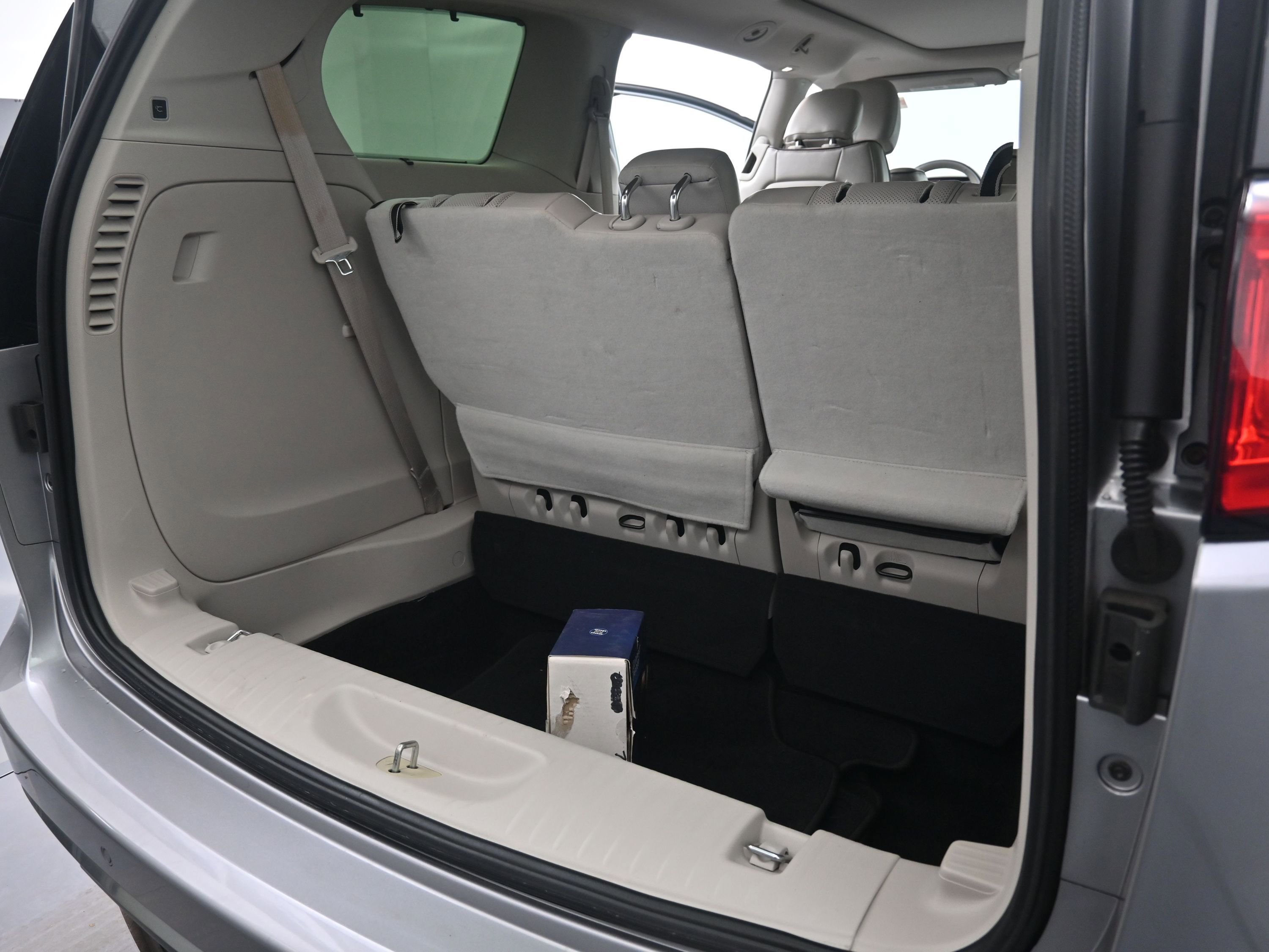 Used 2017 Chrysler Pacifica Limited w/ UConnect Theater Package image 22