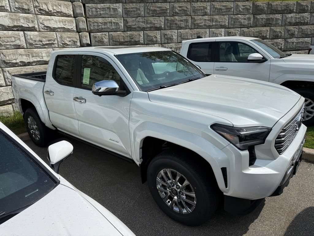 New 2026 Toyota Tacoma Limited AWD/4WD image 4