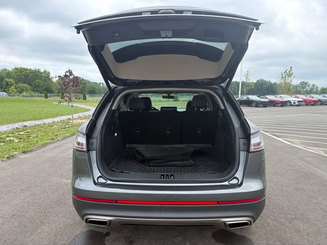 Used 2023 Lincoln Nautilus Reserve w/ Monochromatic Package AWD/4WD image 10