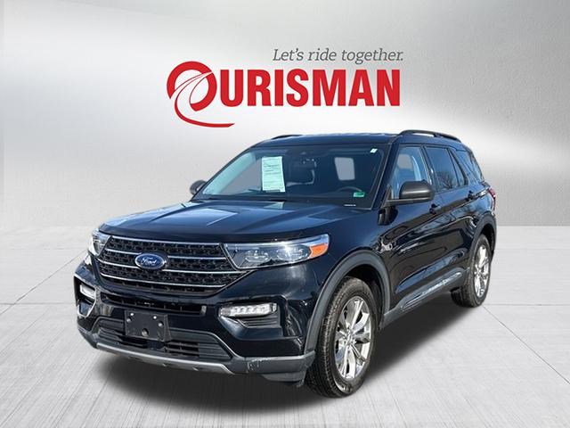 Used 2022 Ford Explorer XLT w/ Equipment Group 202A image 5