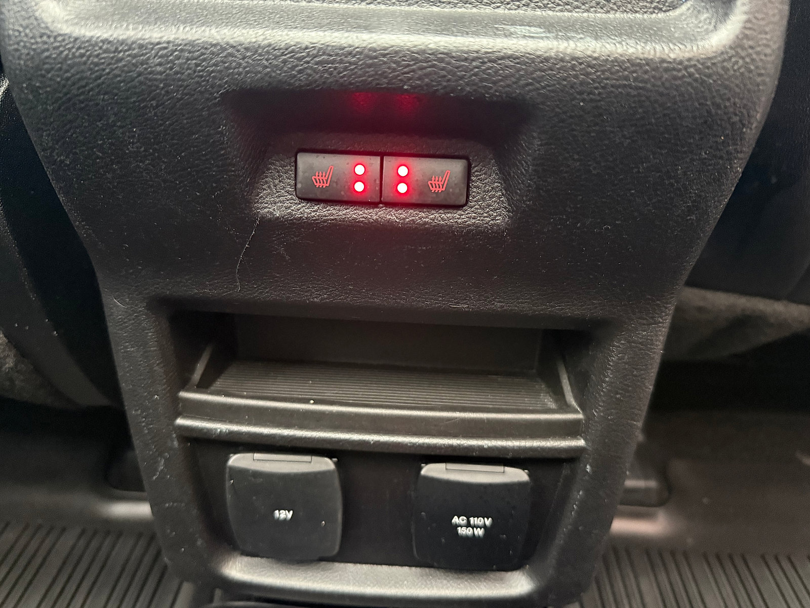 Used 2018 Ford Edge Sport w/ Equipment Group 401A AWD/4WD image 39