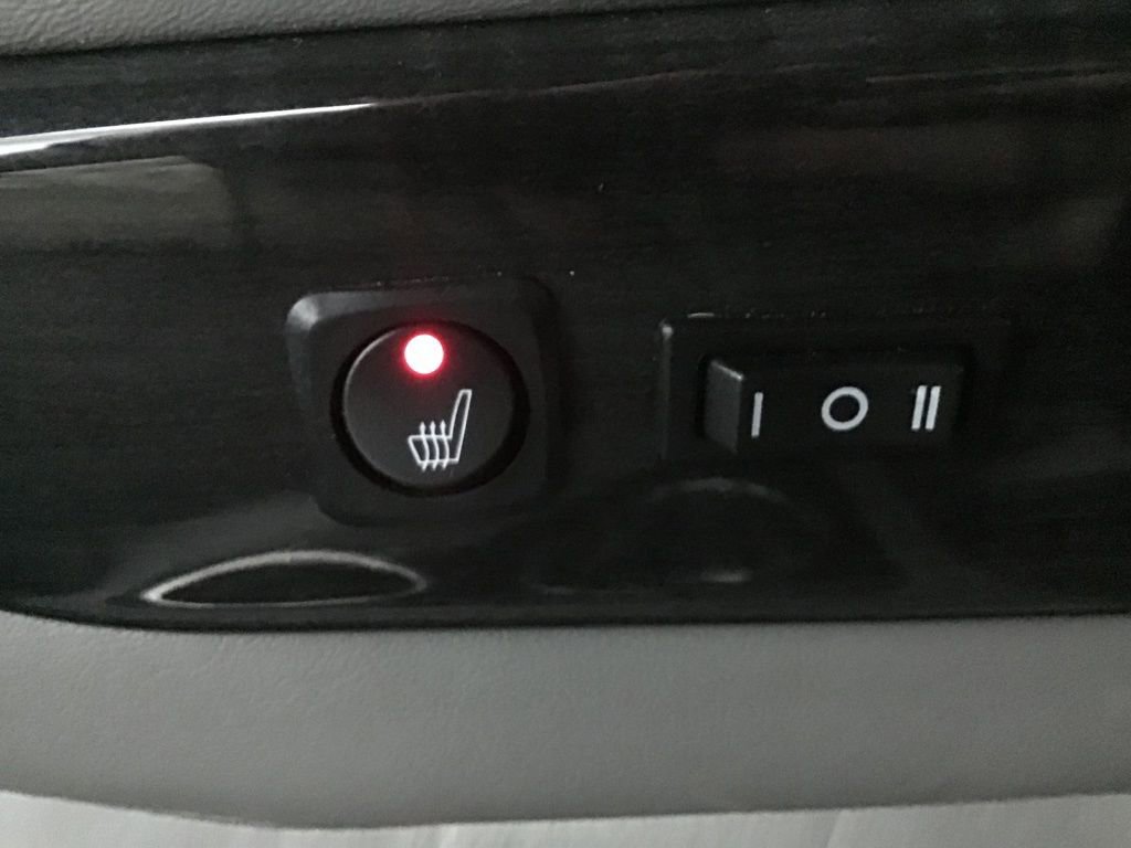 Used 2020 Chevrolet Express 2500 w/ Enhanced Convenience Package image 28