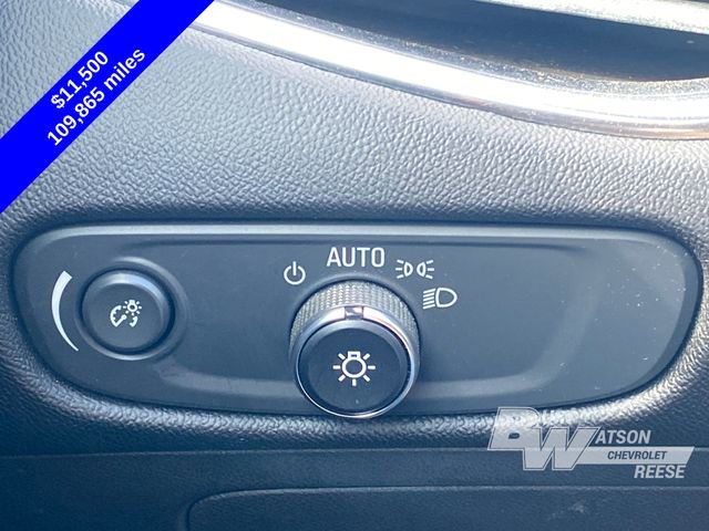 Used 2018 Chevrolet Malibu LT w/ Leather Package FWD image 27