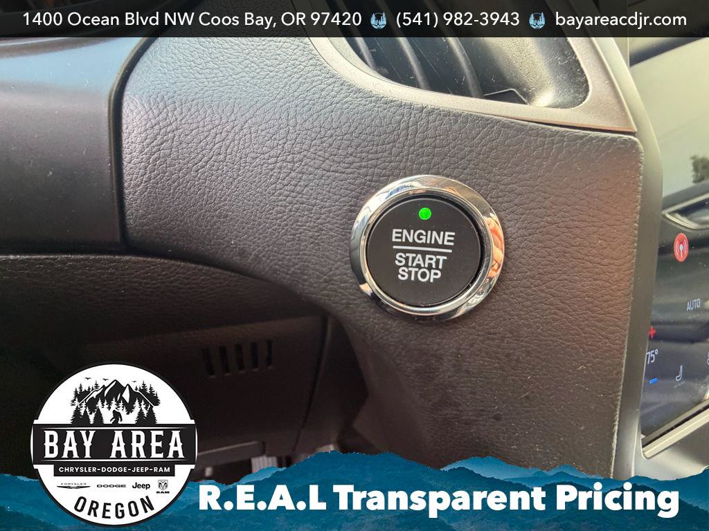 Used 2022 Ford Edge SEL AWD/4WD image 16