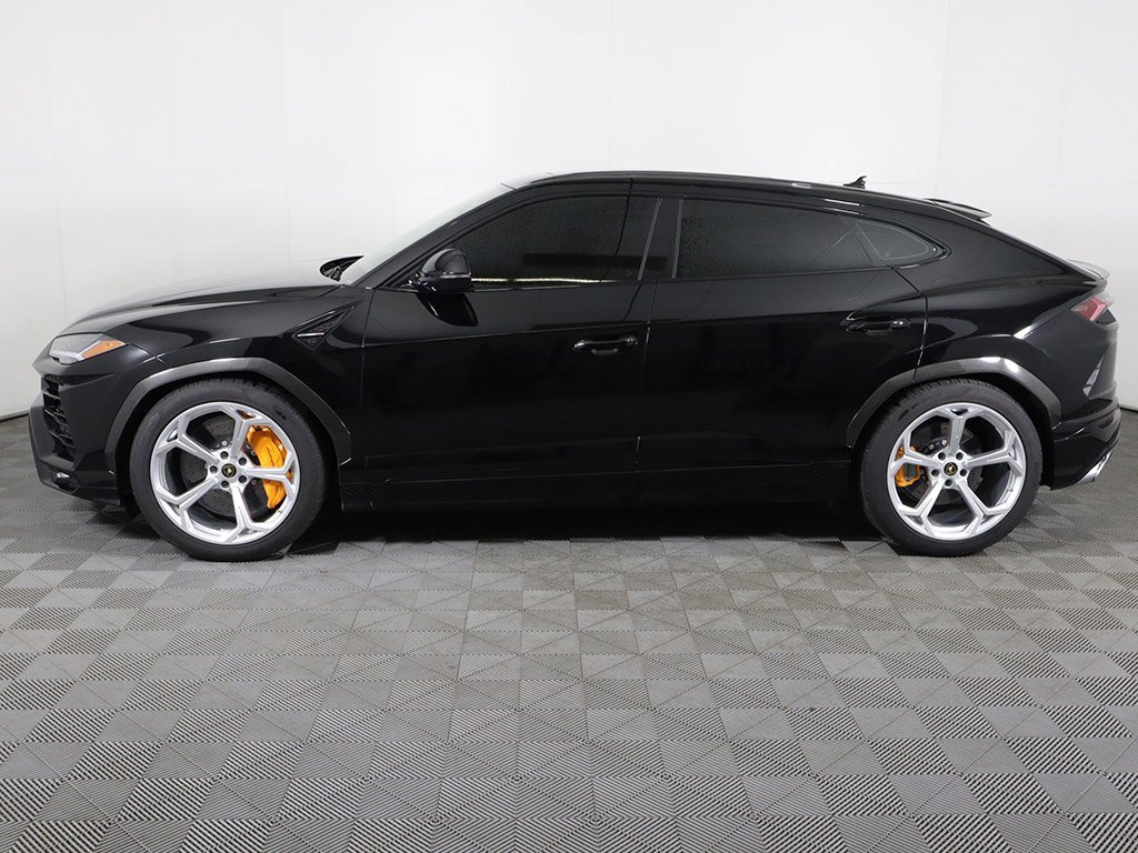 Used 2022 Lamborghini Urus image 21