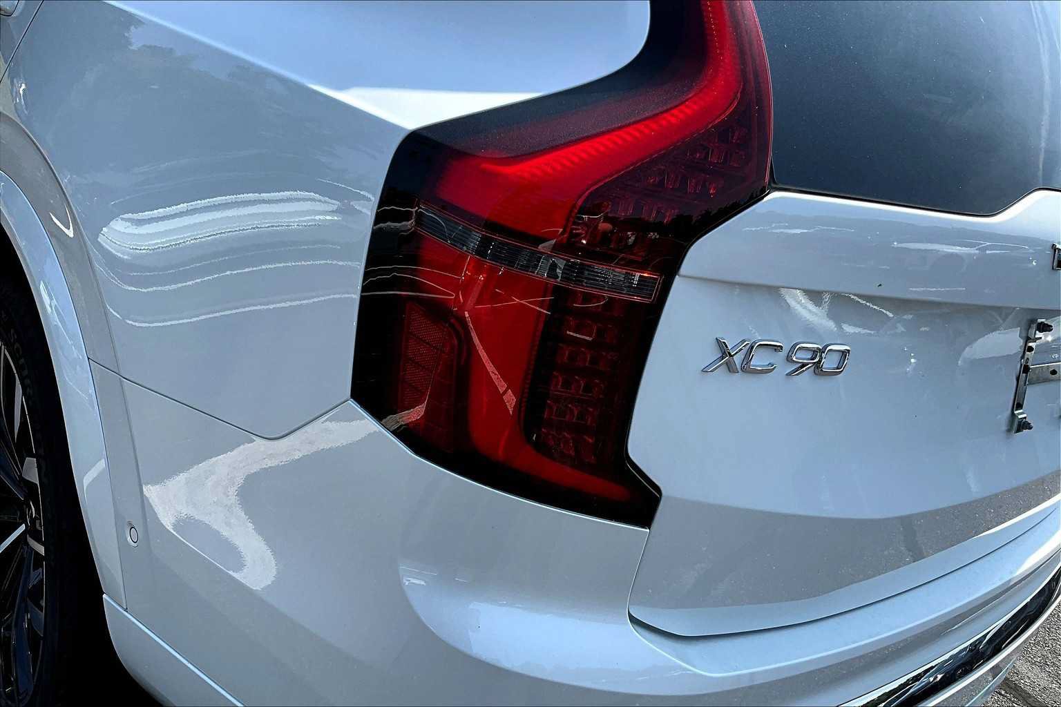 New 2026 Volvo XC90 B6 Ultra w/ Protection Package AWD/4WD image 5