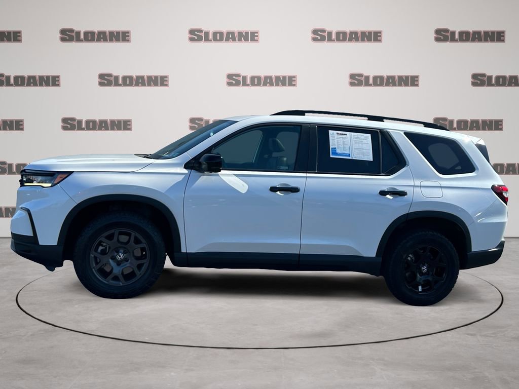 Used 2023 Honda Pilot TrailSport image 2