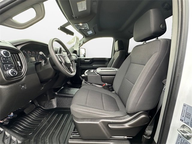 Used 2022 GMC Sierra 2500 Pro w/ Convenience Package image 9