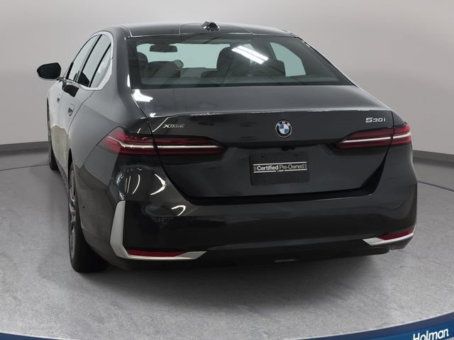 Used 2026 BMW 530i xDrive w/ Premium Package AWD/4WD image 6