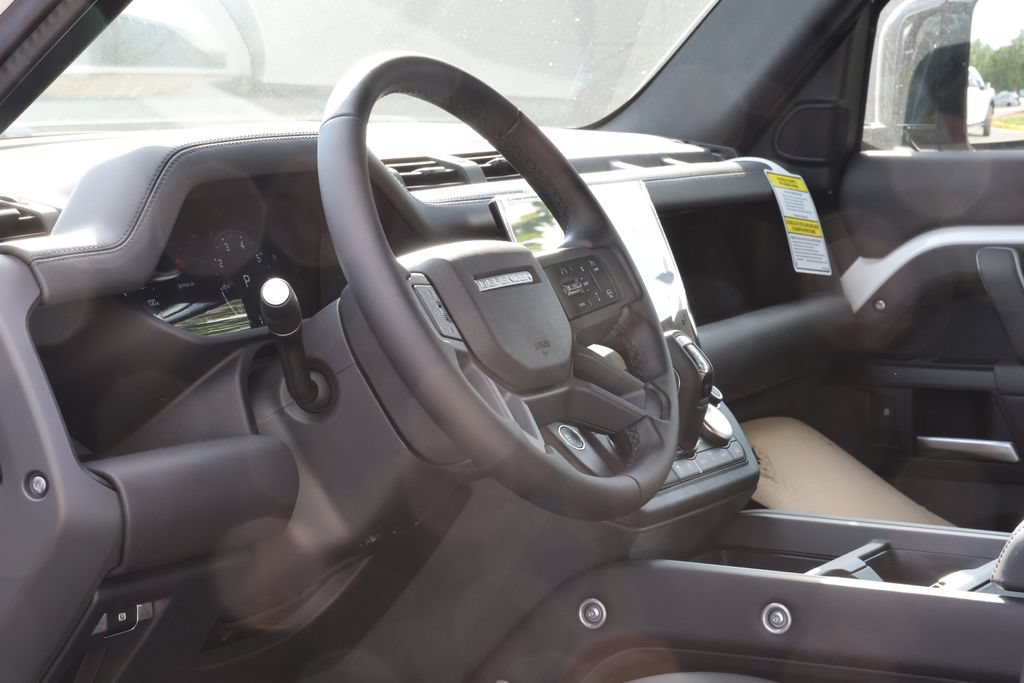 New 2026 Land Rover Defender 110 S AWD/4WD image 9